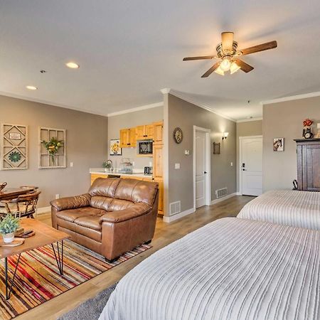 Large, Cozy Midway Studio With Mountain Views! Exterior foto